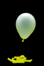 50 Ballons ovales jaune fluo Ø13 cm